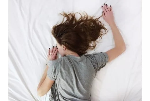 Pourquoi transpire-t-on la nuit : nos éléments de réponse