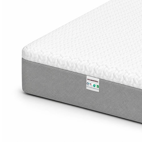 Zoom sur la housse blanche et le tissu gris du matelas Petit Nuage